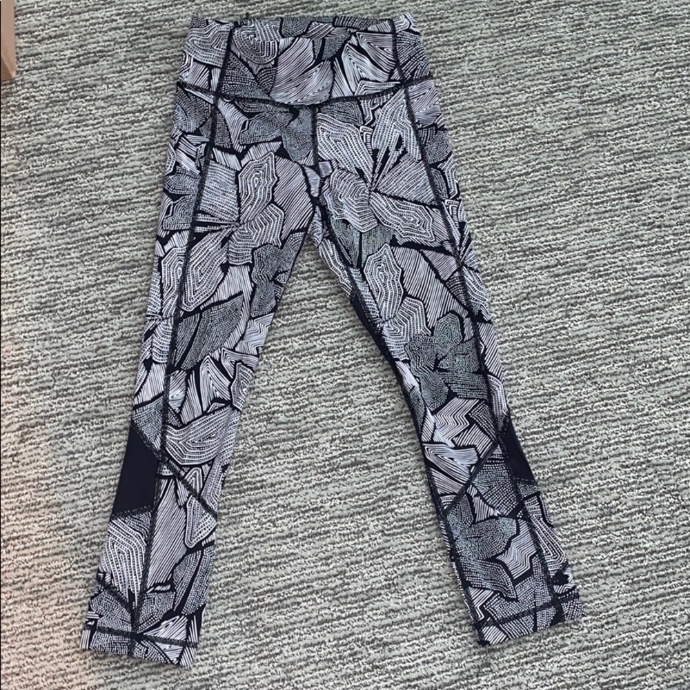 Lululemon Cropped Leggings